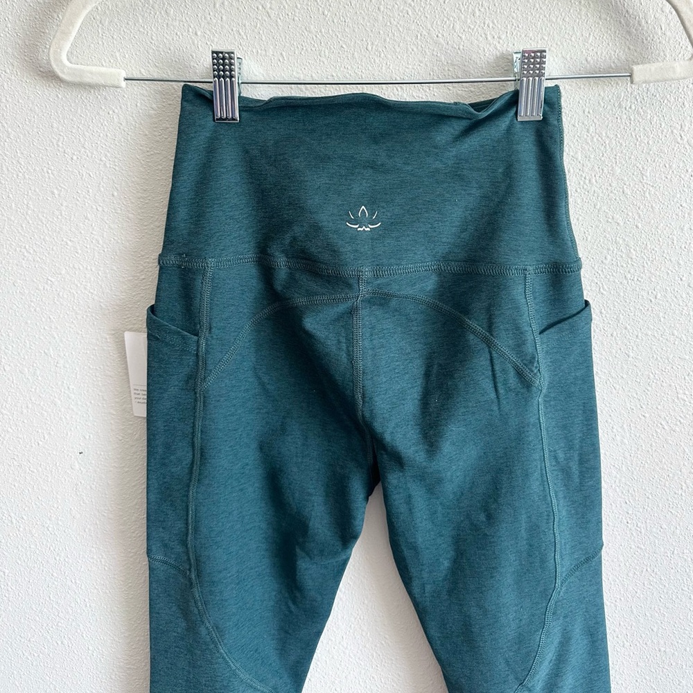 NWT Beyond Yoga Space Dye Leggings Size Small - Picture 8 of 8
